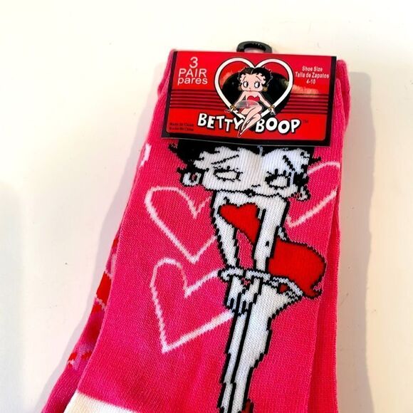 Betty Boop crew socks new unopened package Set of 3 - Picture 2 of 4